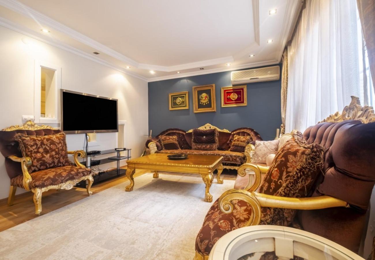 דירות איסטמבול Exclusive Flat With Balcony In Nisantasi מראה חיצוני תמונה