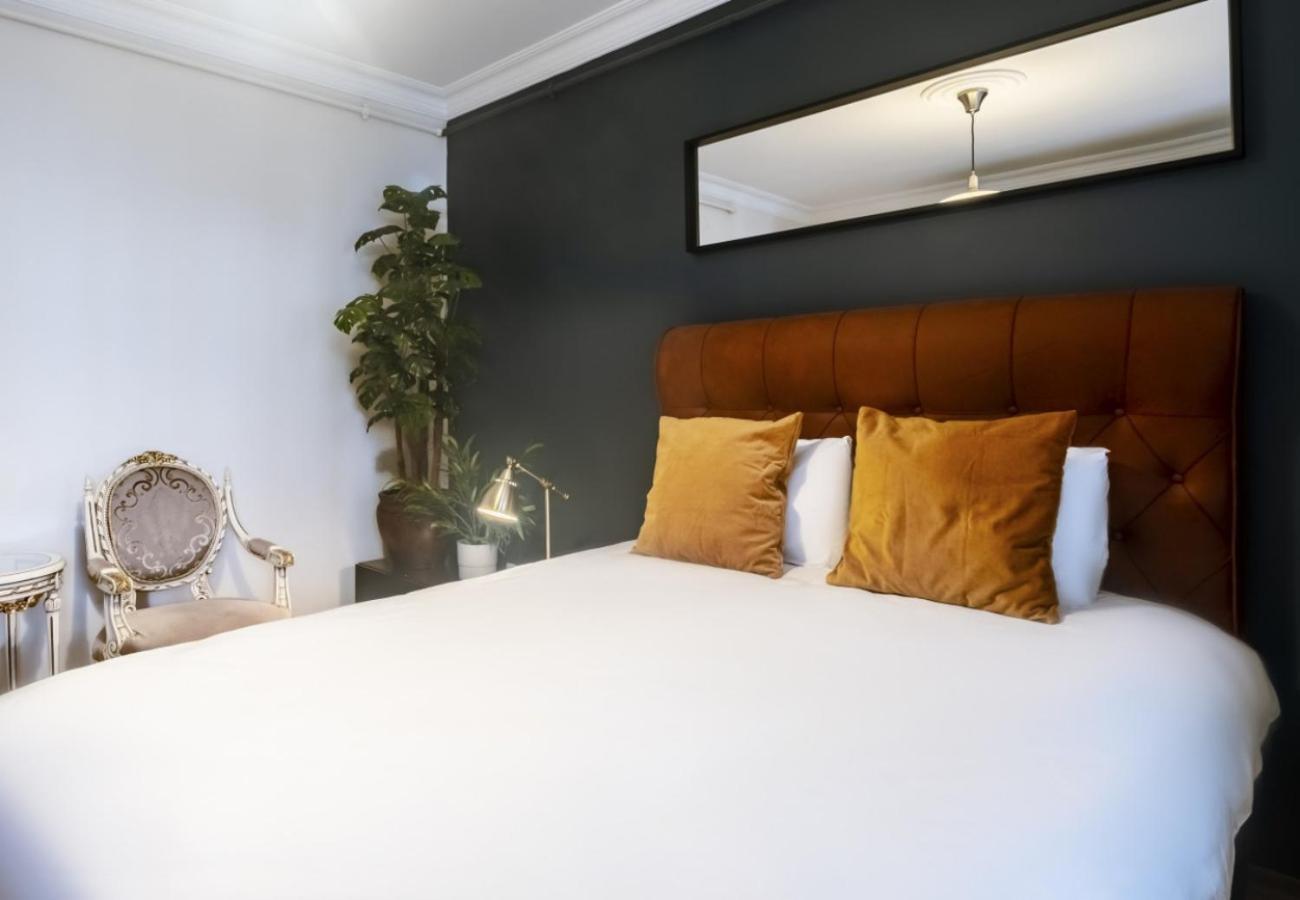דירות איסטמבול Exclusive Flat With Balcony In Nisantasi מראה חיצוני תמונה