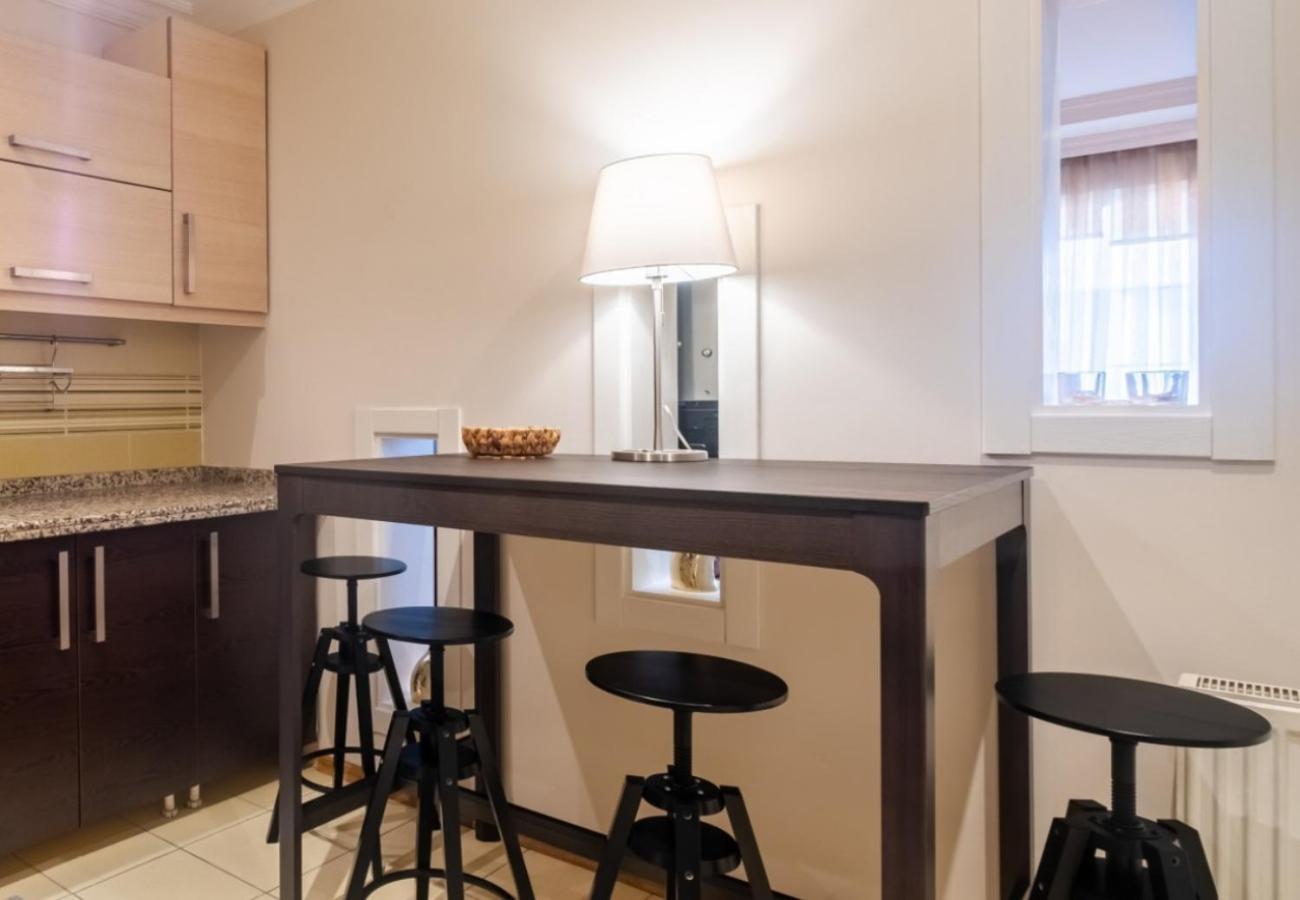 דירות איסטמבול Exclusive Flat With Balcony In Nisantasi מראה חיצוני תמונה