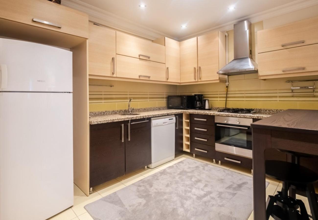 דירות איסטמבול Exclusive Flat With Balcony In Nisantasi מראה חיצוני תמונה